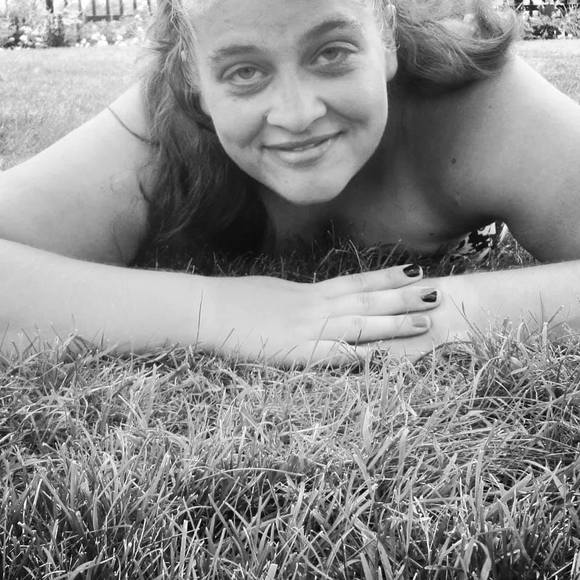 Meet your Posher, Erika - Picture 1 of 1